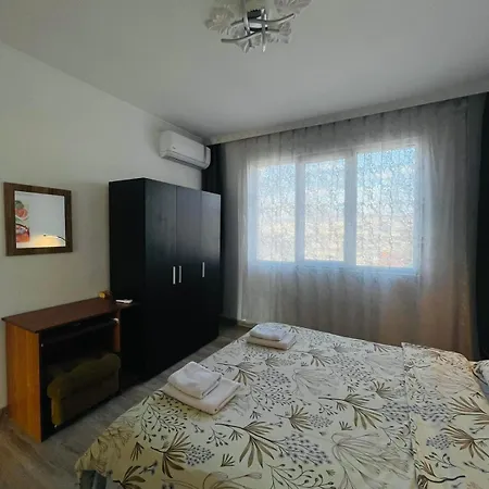 Apartamento просторен