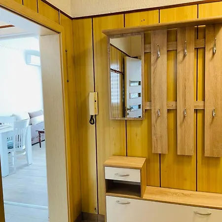 просторен *