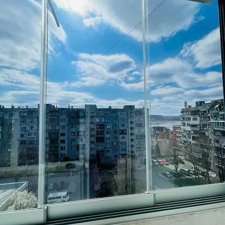 просторен וארנה